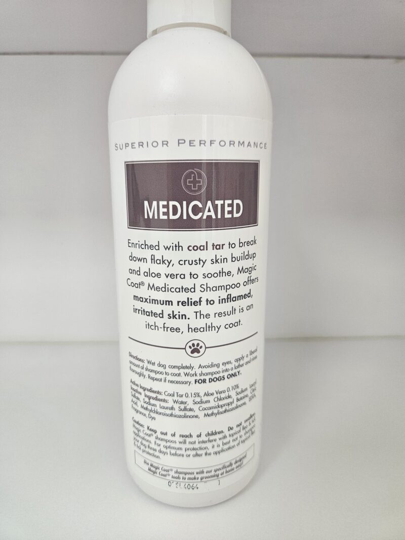 Magic Coat® Medicated Dog Shampoo for Skin Allergies - Image 2