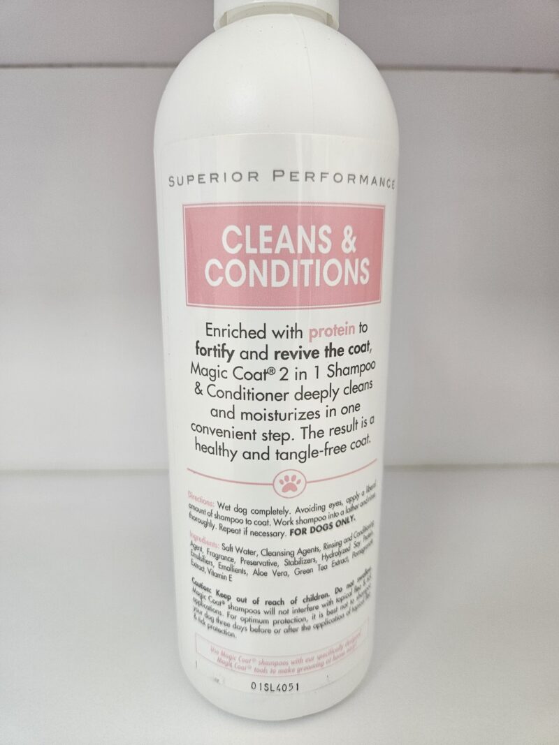 Magic Coat® 2 in 1 Dog Shampoo & Conditioner - Image 2