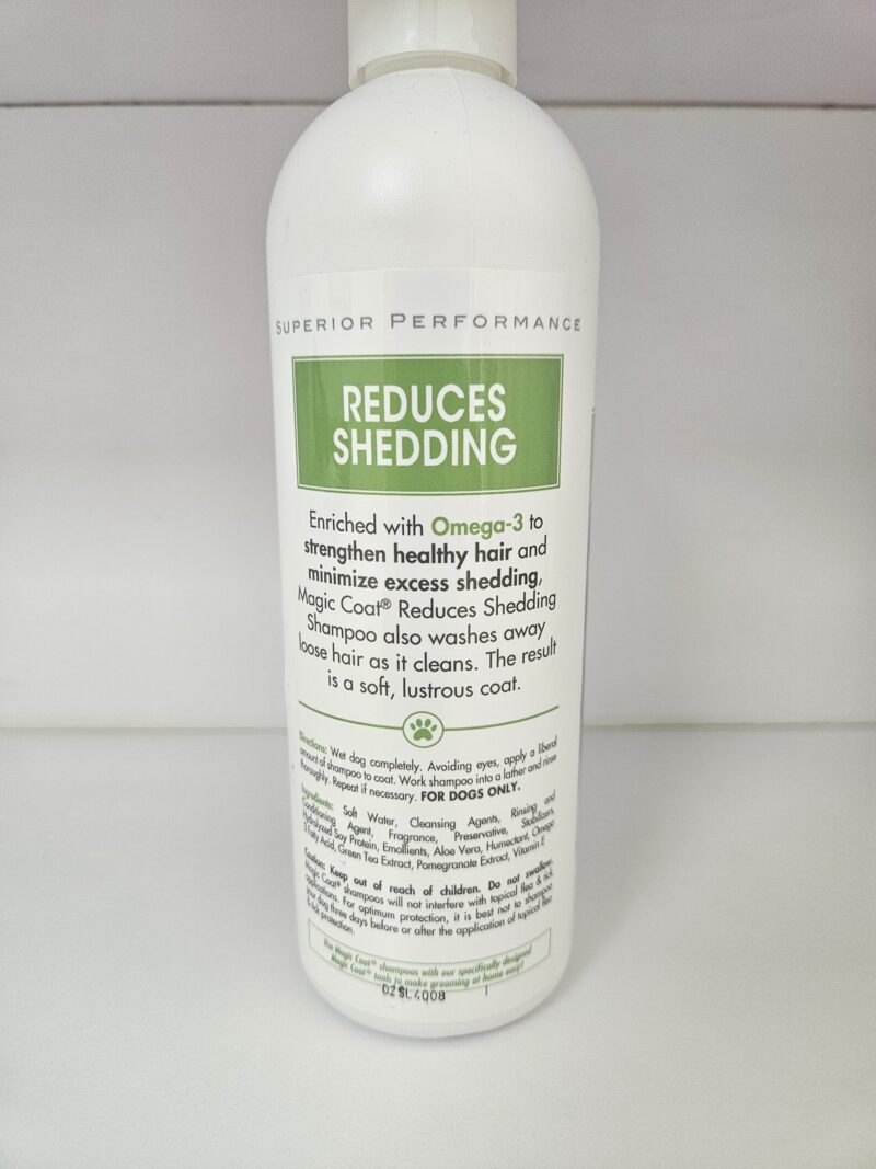 Magic Coat® Reduces Shedding Shampoo - Image 2